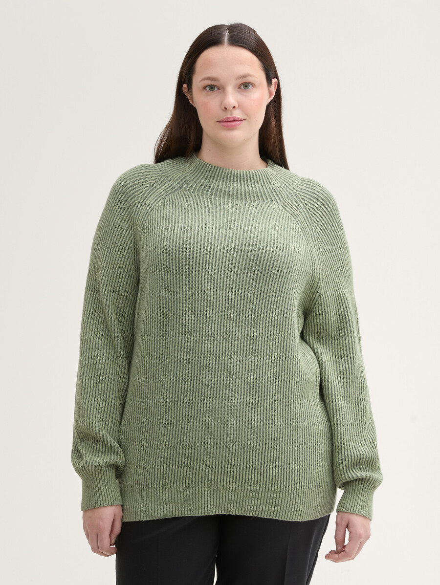 pull en maille grande taille à col montant