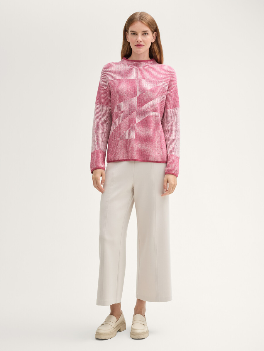 pull tricoté à motifs