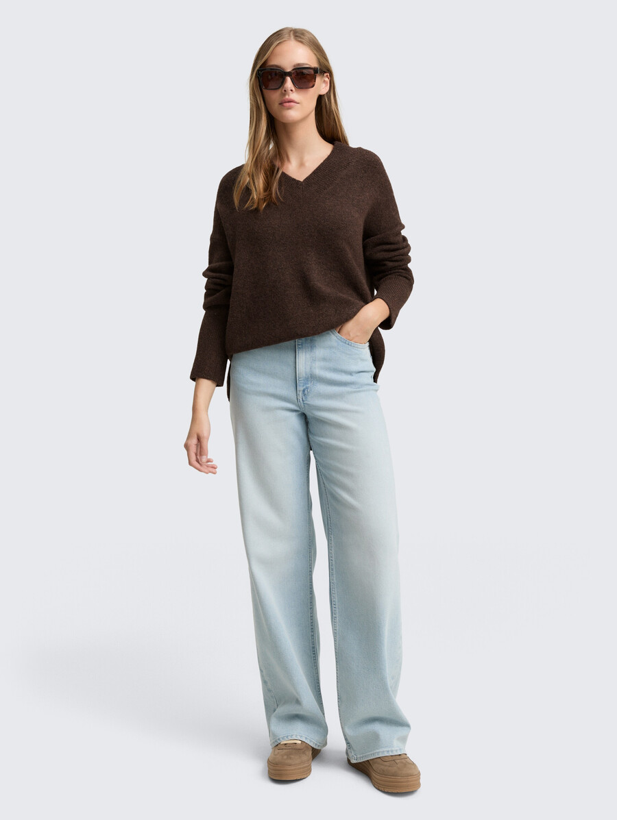 pull long en maille à col en v