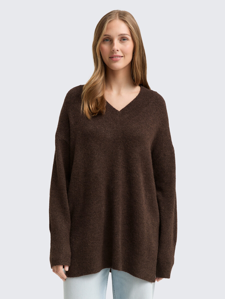 pull long en maille à col en v