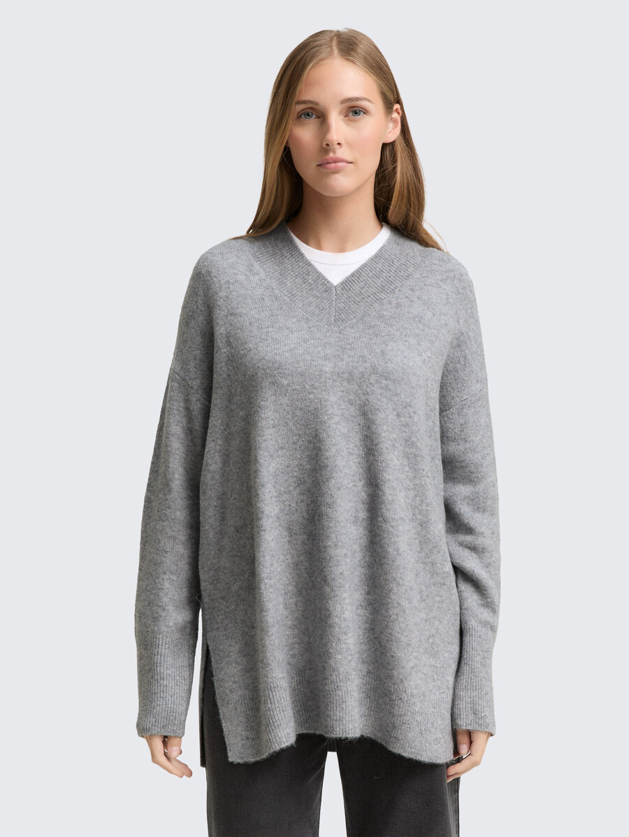 pull long en maille à col en v