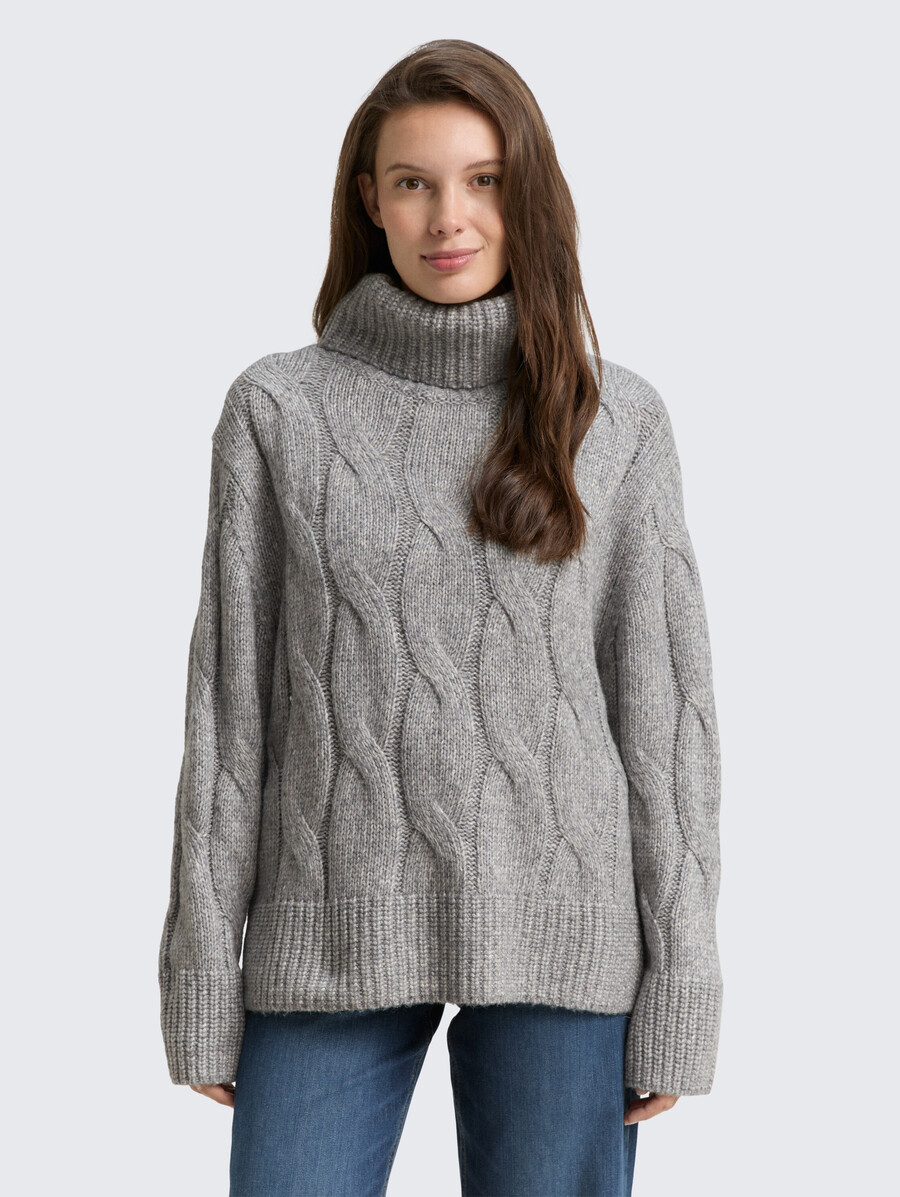 pull à col roulé avec motif en tricot torsadé
