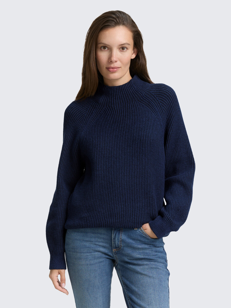 pull ample en maille à col montant