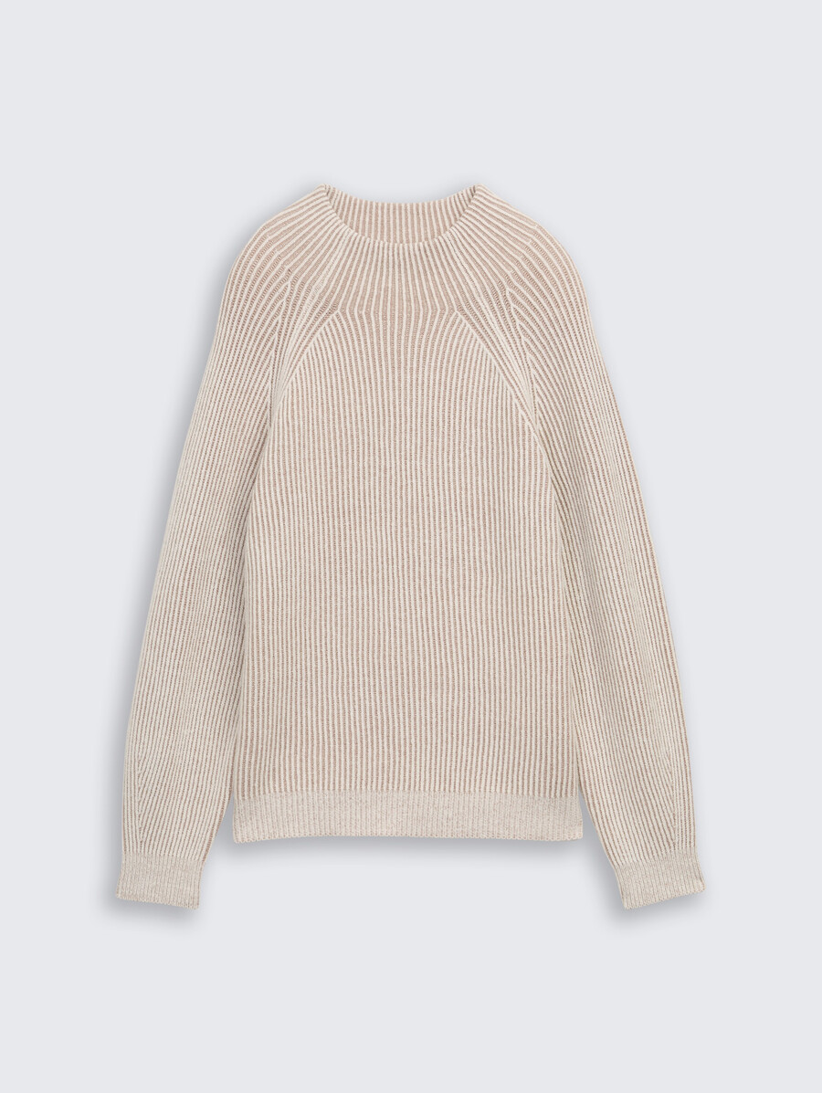pull ample en maille à col montant