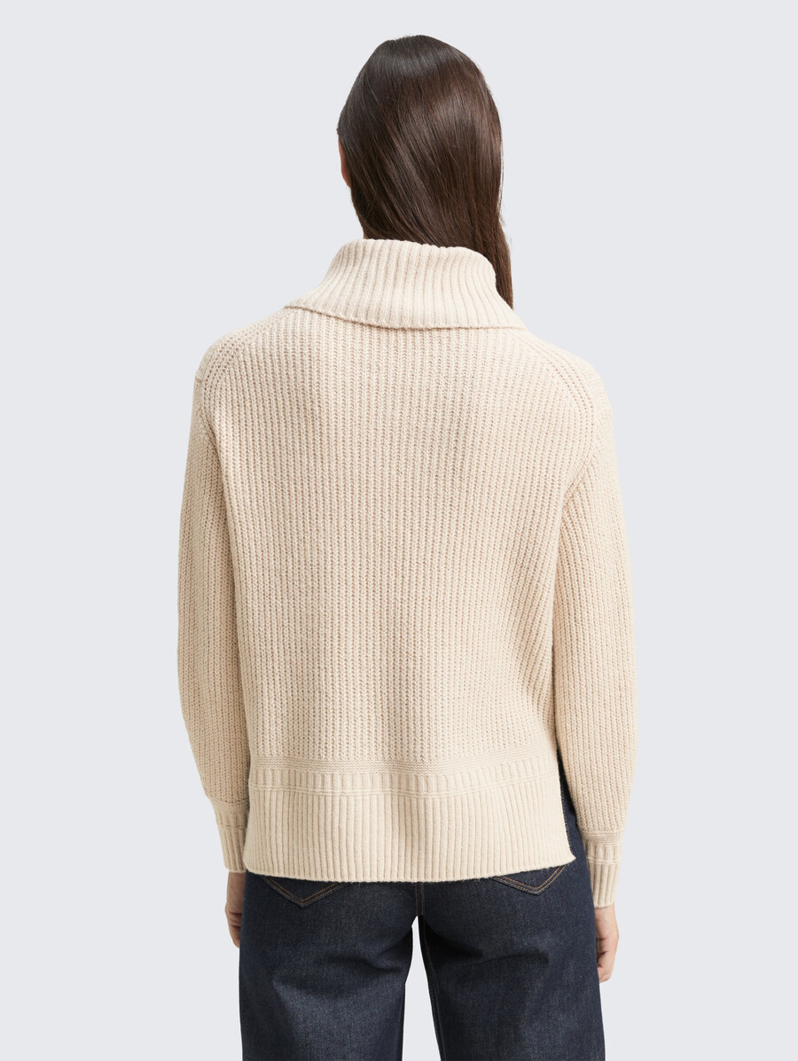 pull à col roulé ample