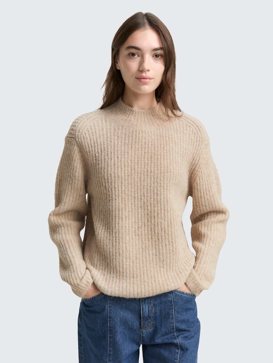 pull en maille à coupe décontractée et col montant