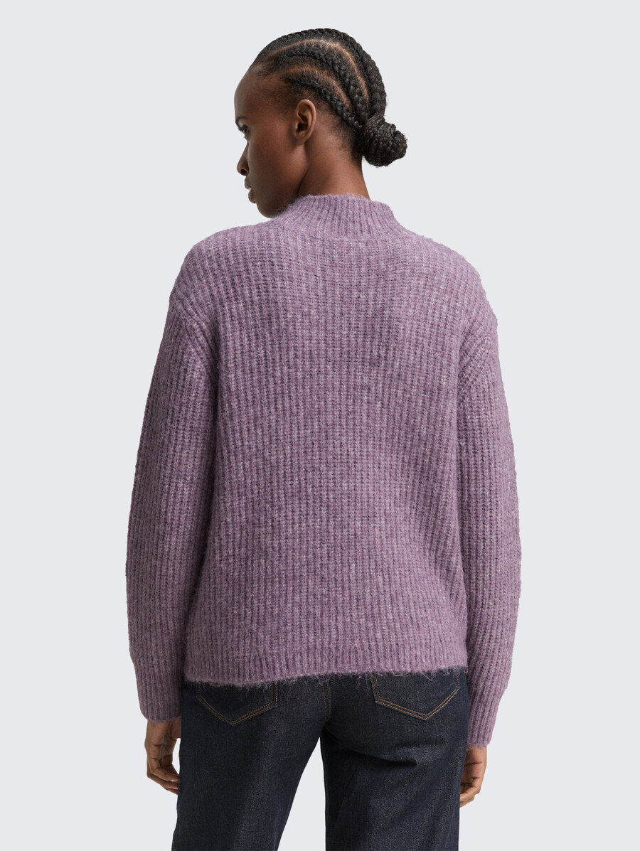 pull en maille à coupe décontractée et col montant