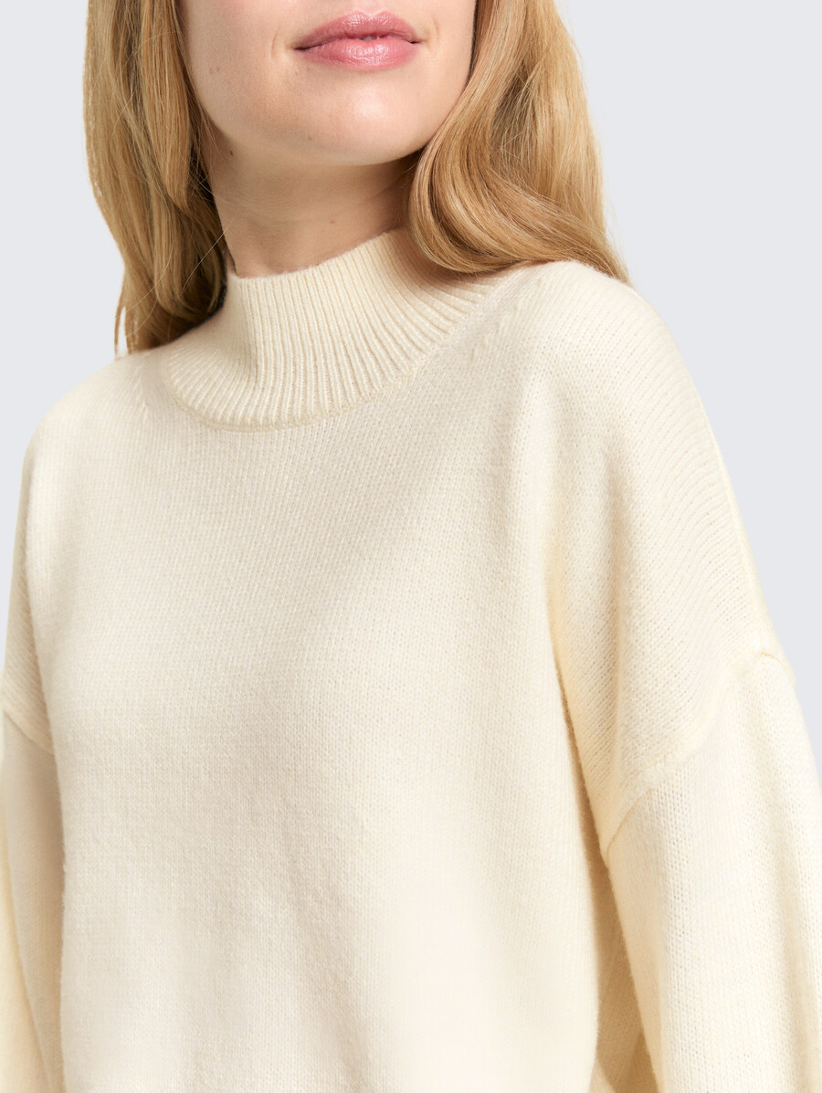 pull oversize en maille à col montant
