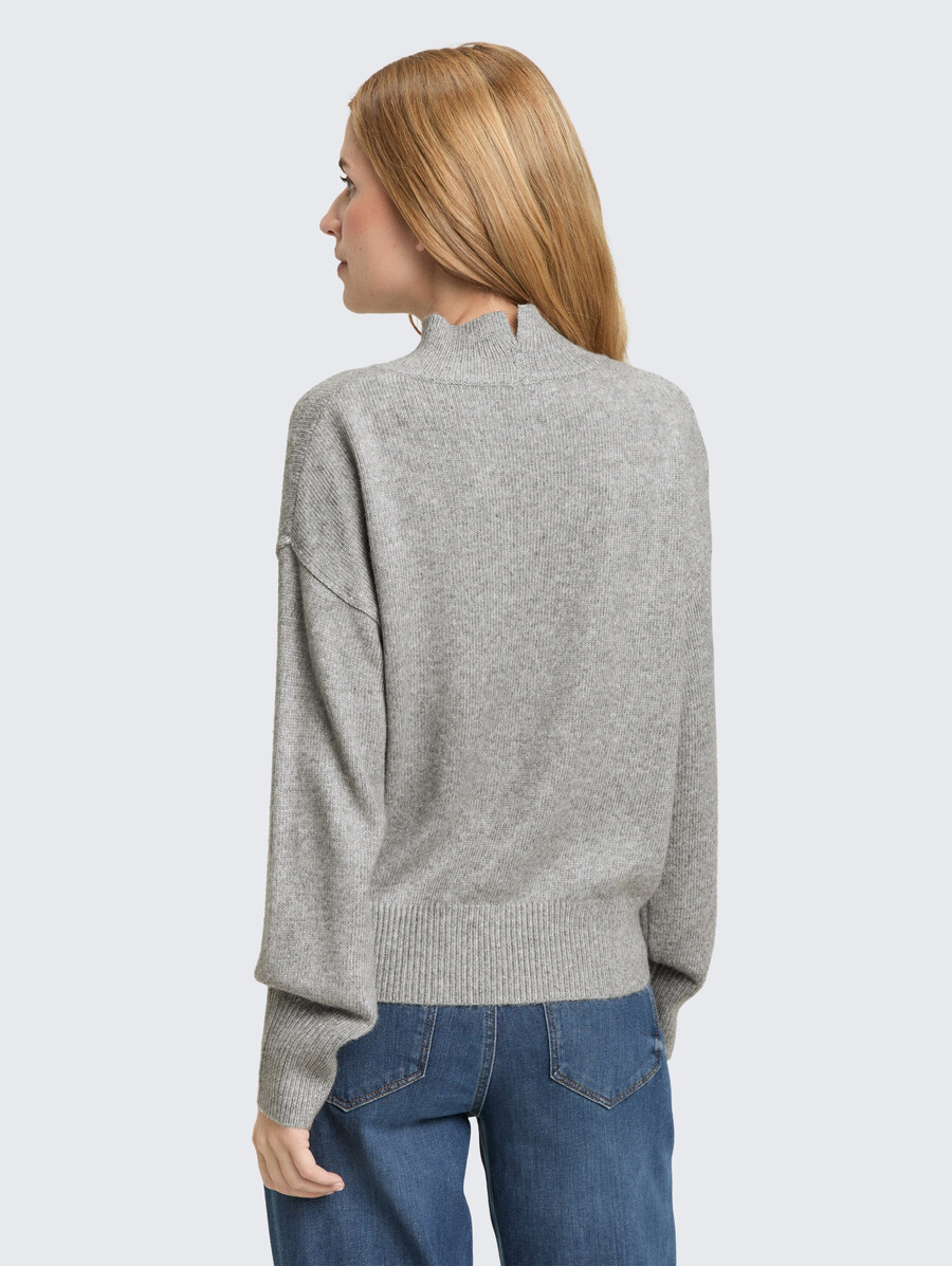 pull oversize en maille à col montant