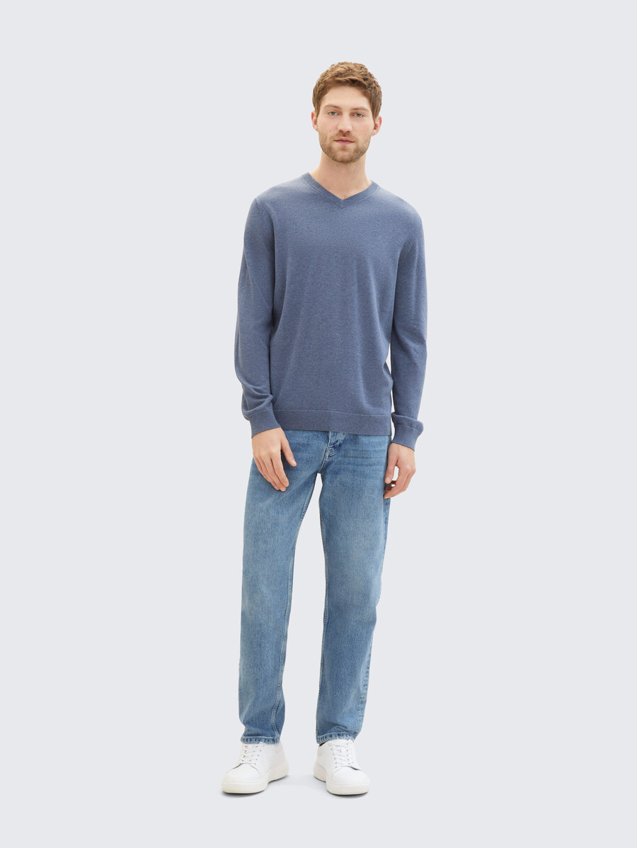 pull en maille à col en v