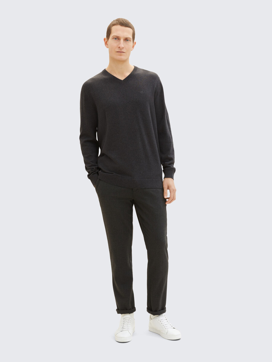 pull en maille à col en v