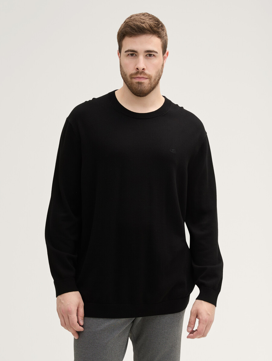 pull en maille grande taille avec logo brodé