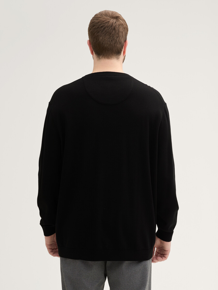 pull en maille grande taille avec logo brodé