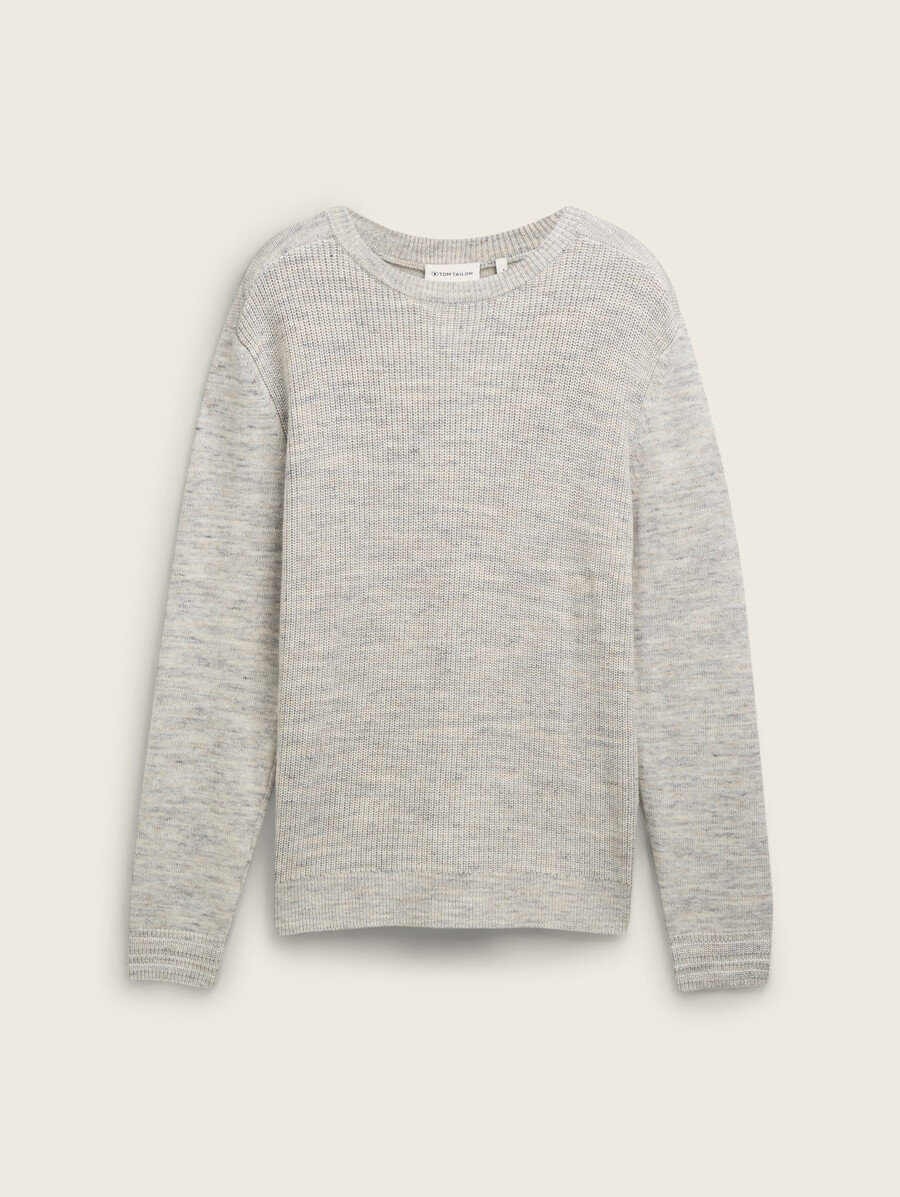 pull tricoté avec teneur en laine