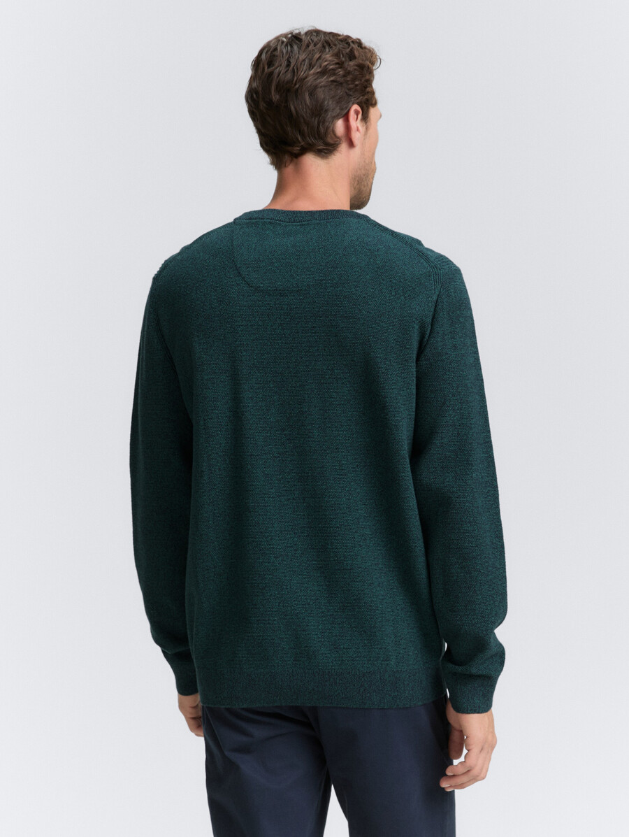 pull tricoté en coton biologique