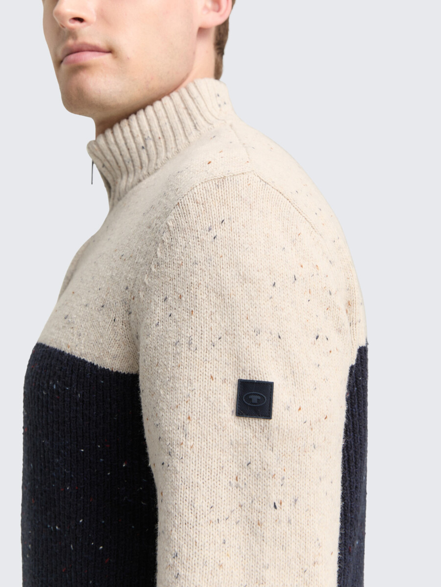 pull en maille troyer aux textures variées