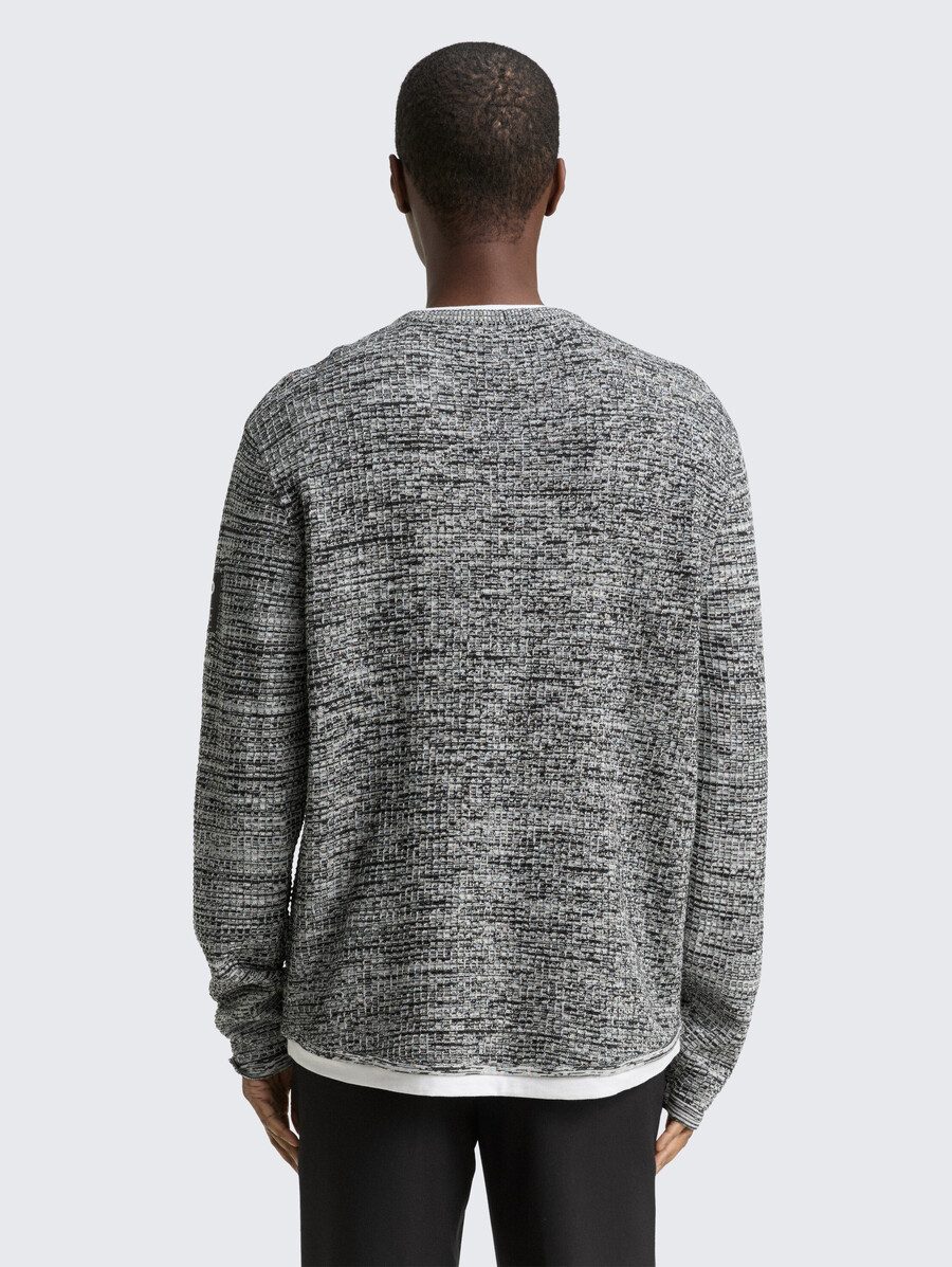 pull en maille au look 2 en 1