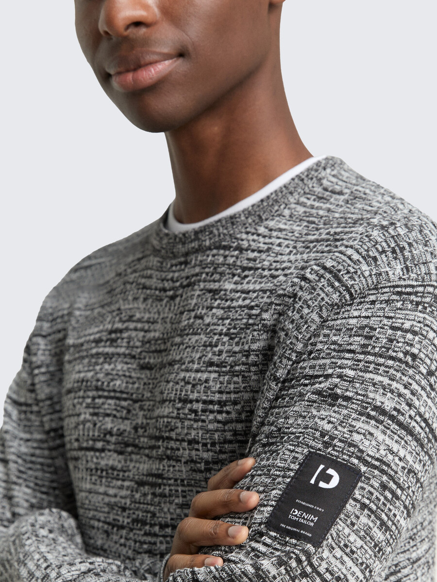 pull en maille au look 2 en 1