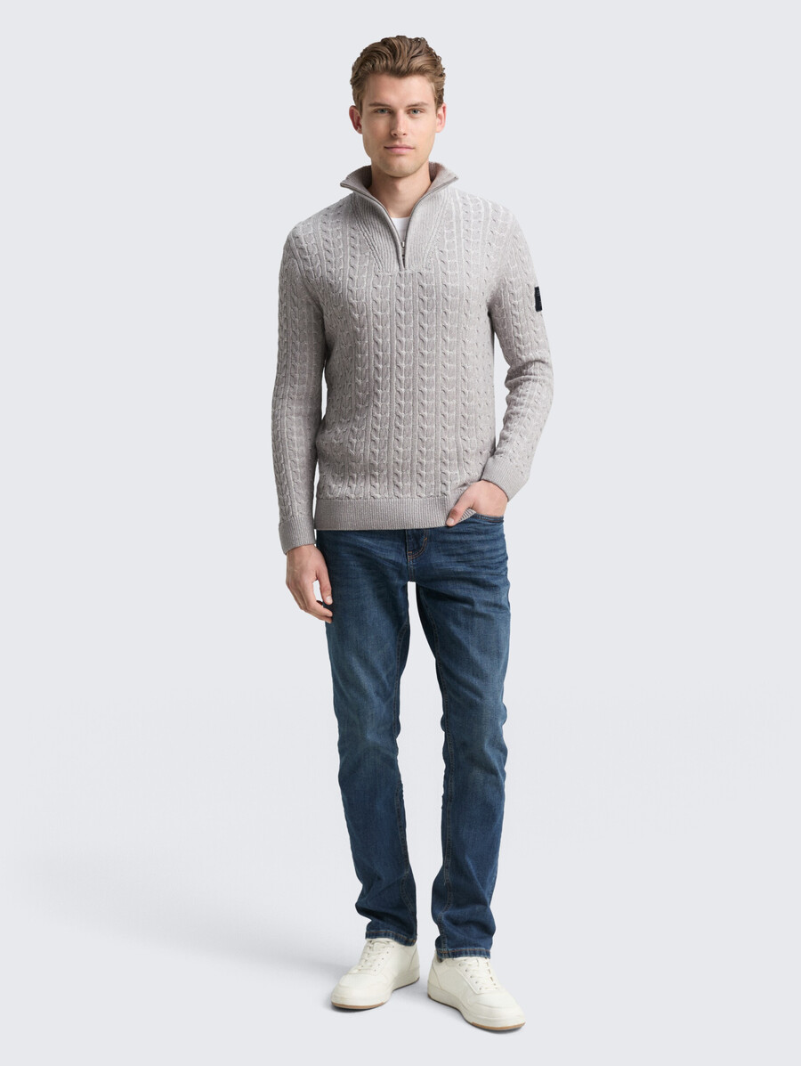 pull en maille troyer avec torsades