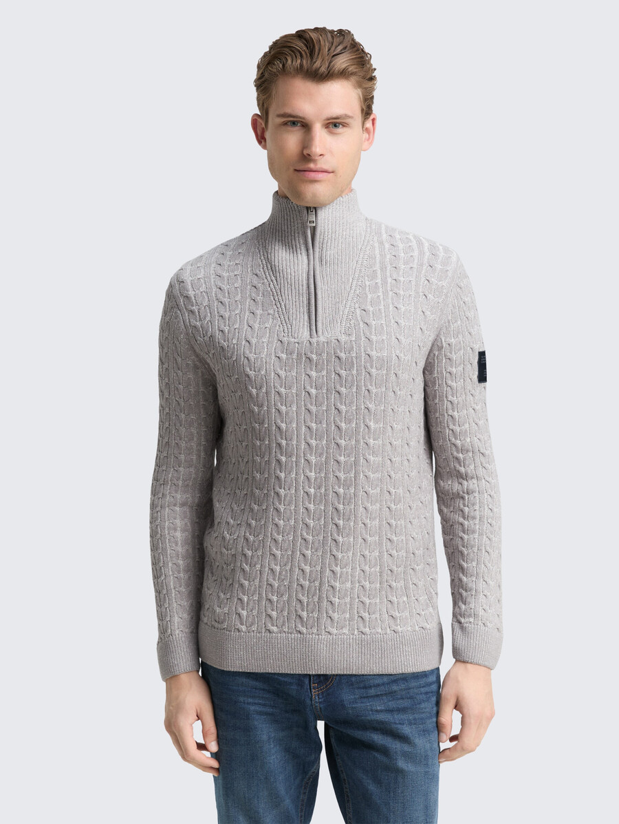 pull en maille troyer avec torsades