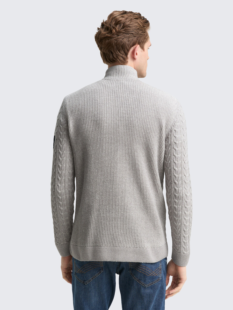 pull en maille troyer avec torsades