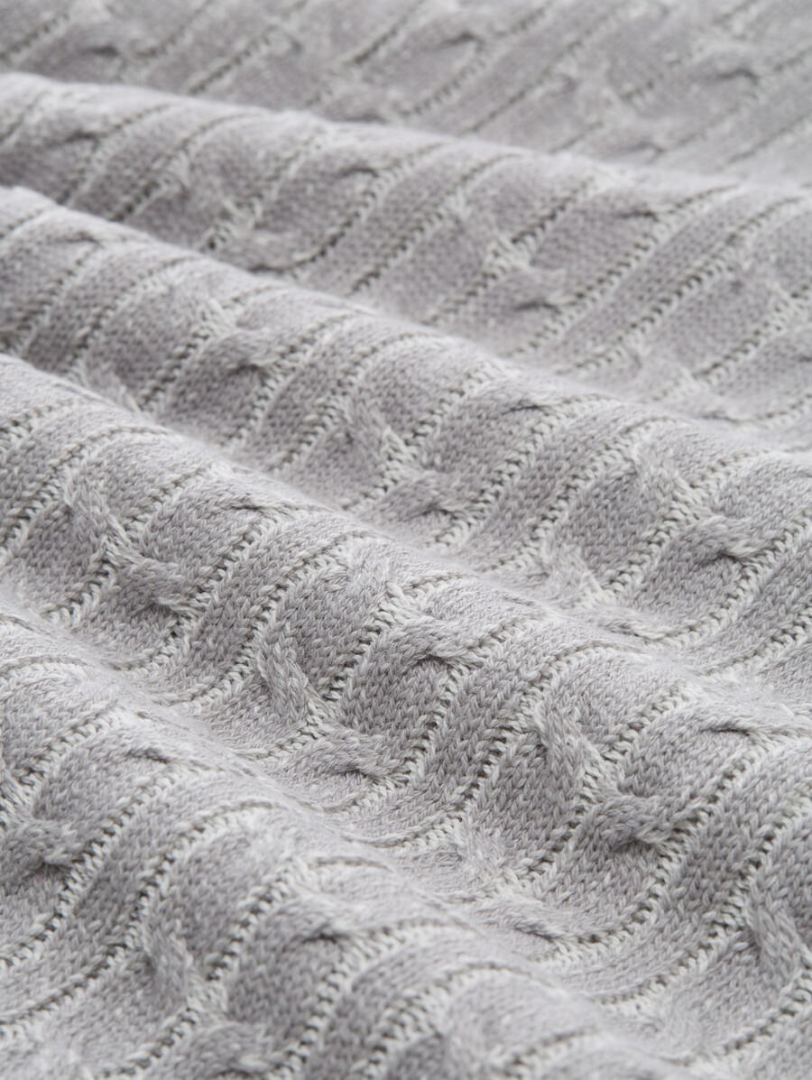 pull en maille troyer avec torsades