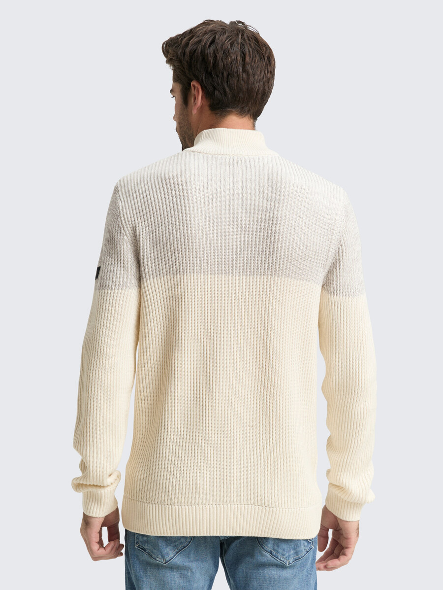 pull en maille troyer avec patte de boutonnage