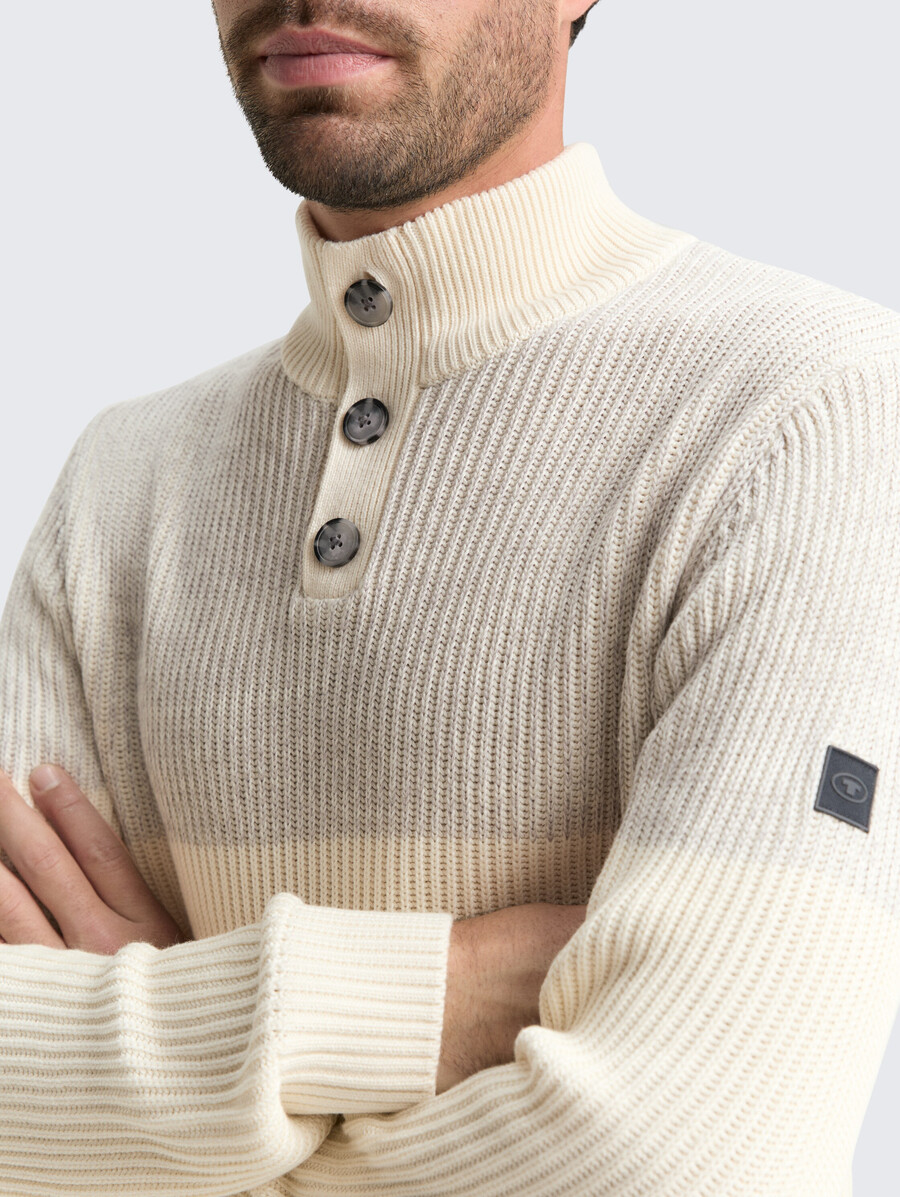 pull en maille troyer avec patte de boutonnage