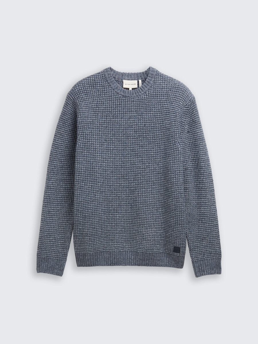 pull tricoté avec teneur en laine