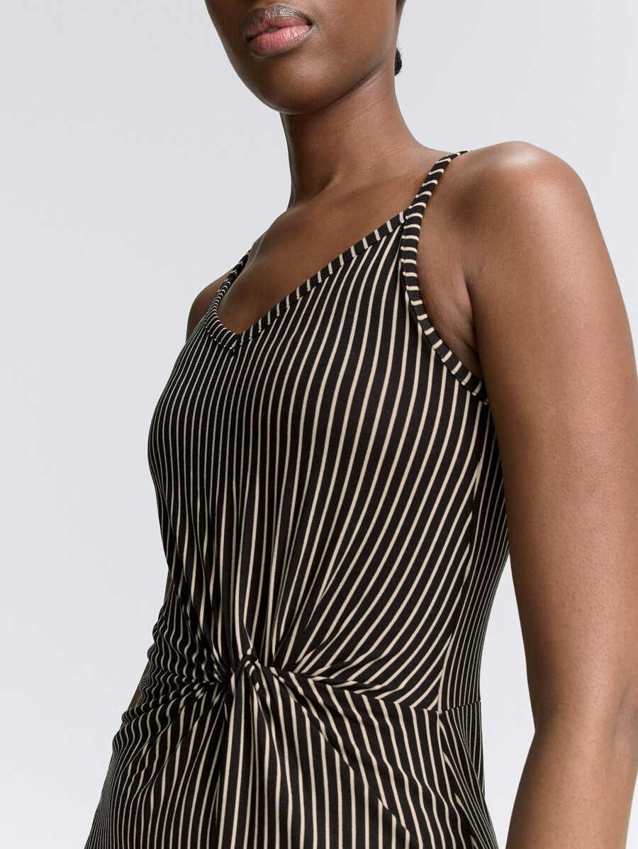 robe midi à bretelles avec détail torsadé