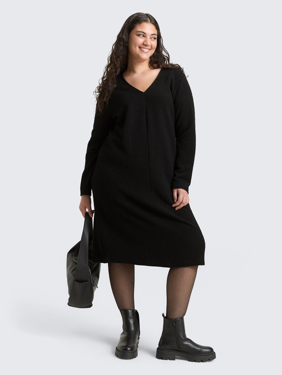 robe grande taille à effet pailleté