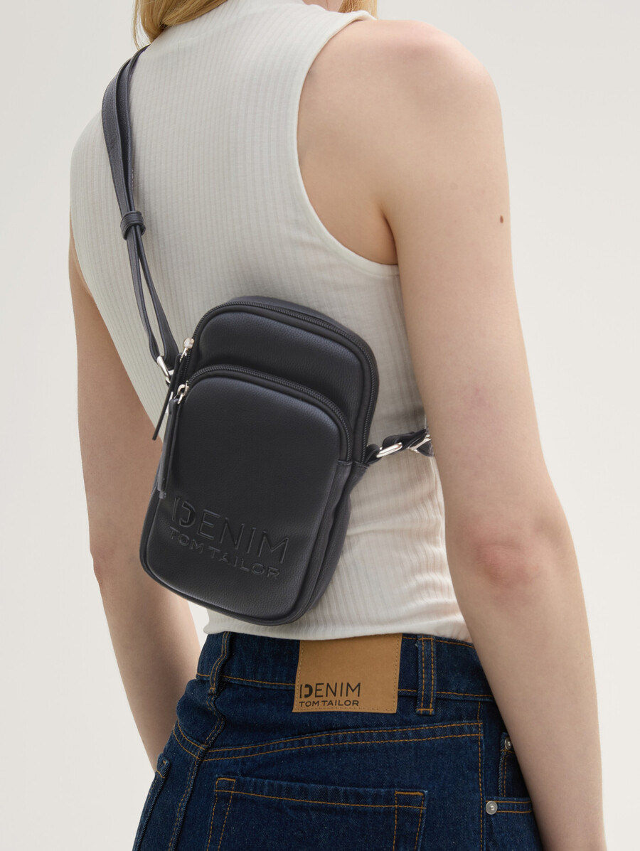 coque pour smartphone ttmaxime avec logo imprimé
