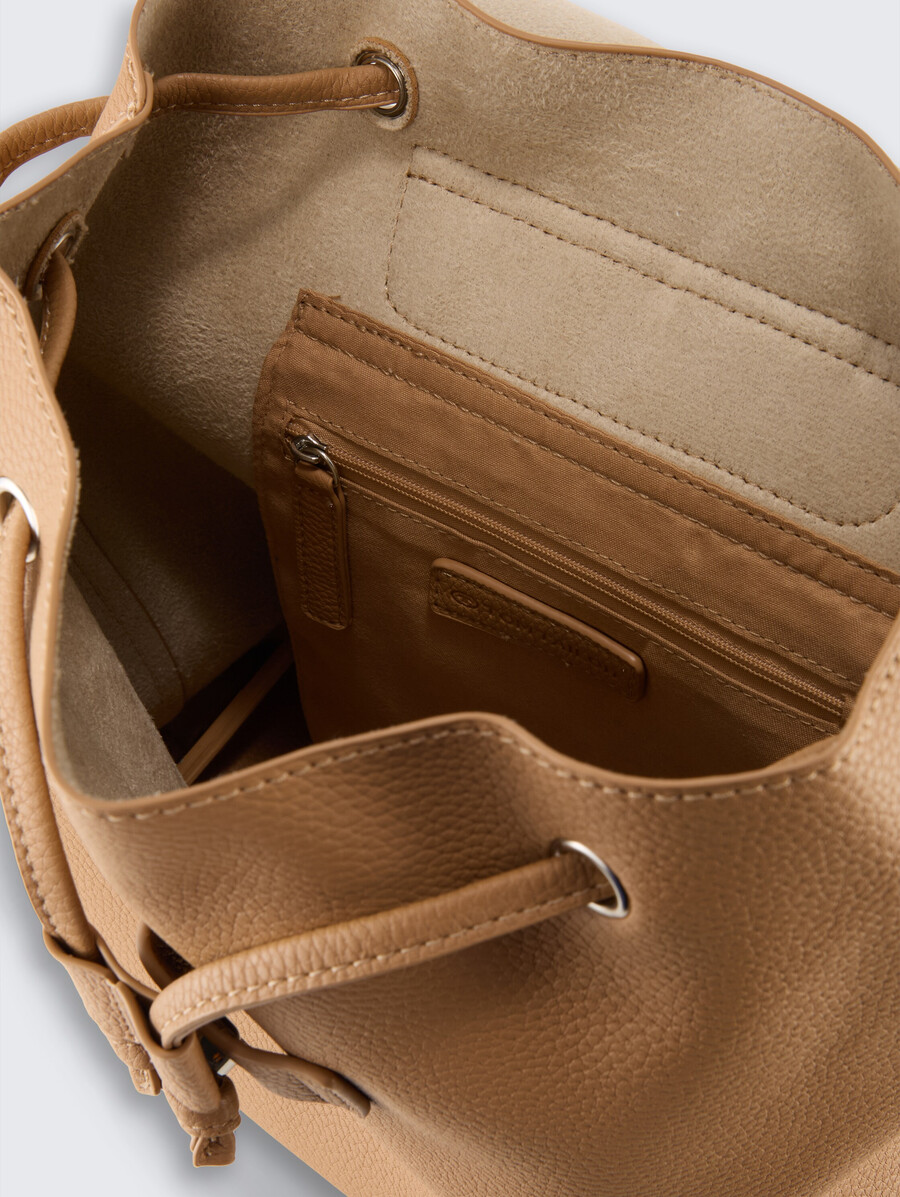 sac à dos ttfilipa m avec rabat et fermeture magnétique