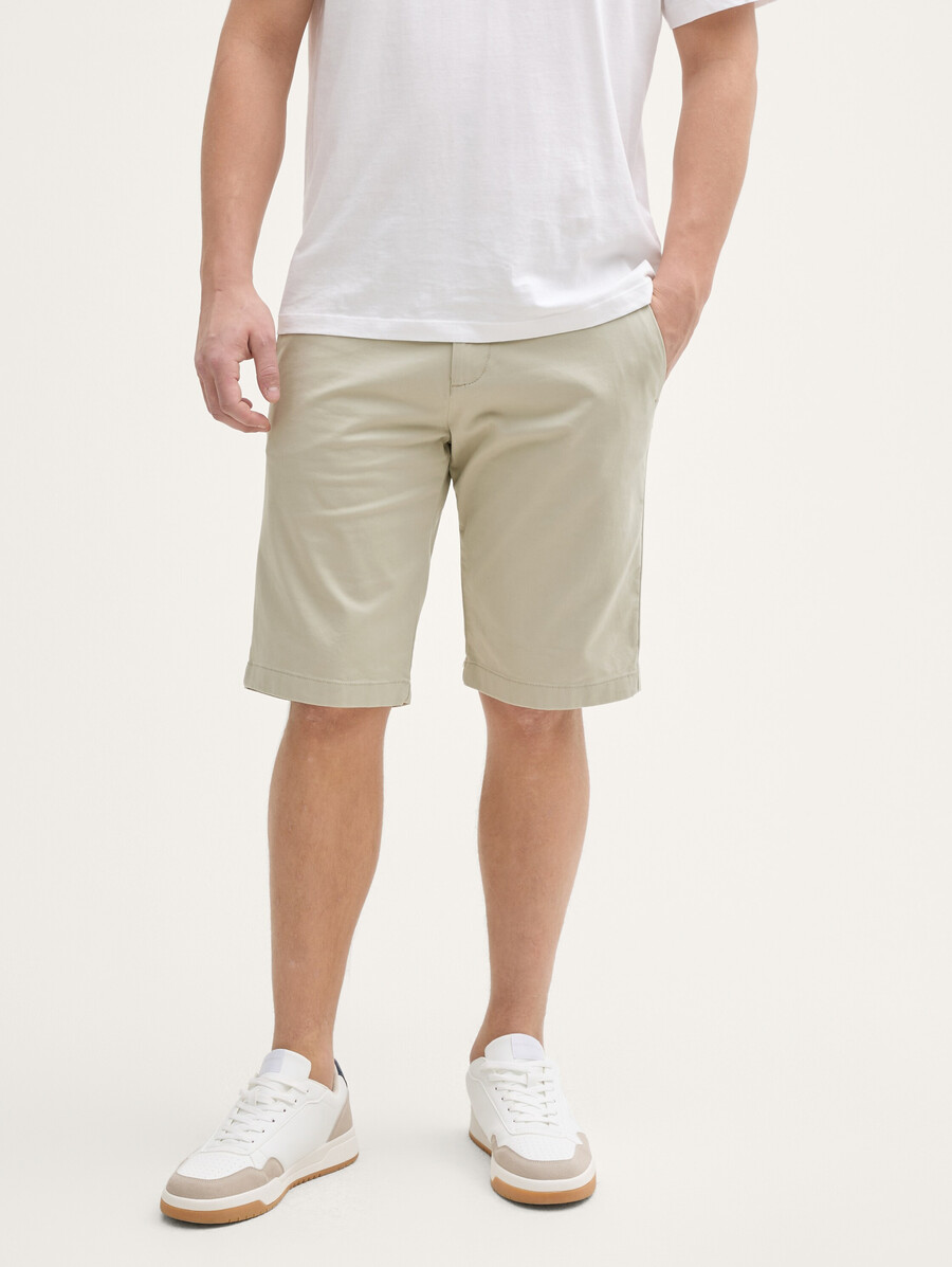 short chino coupe classique