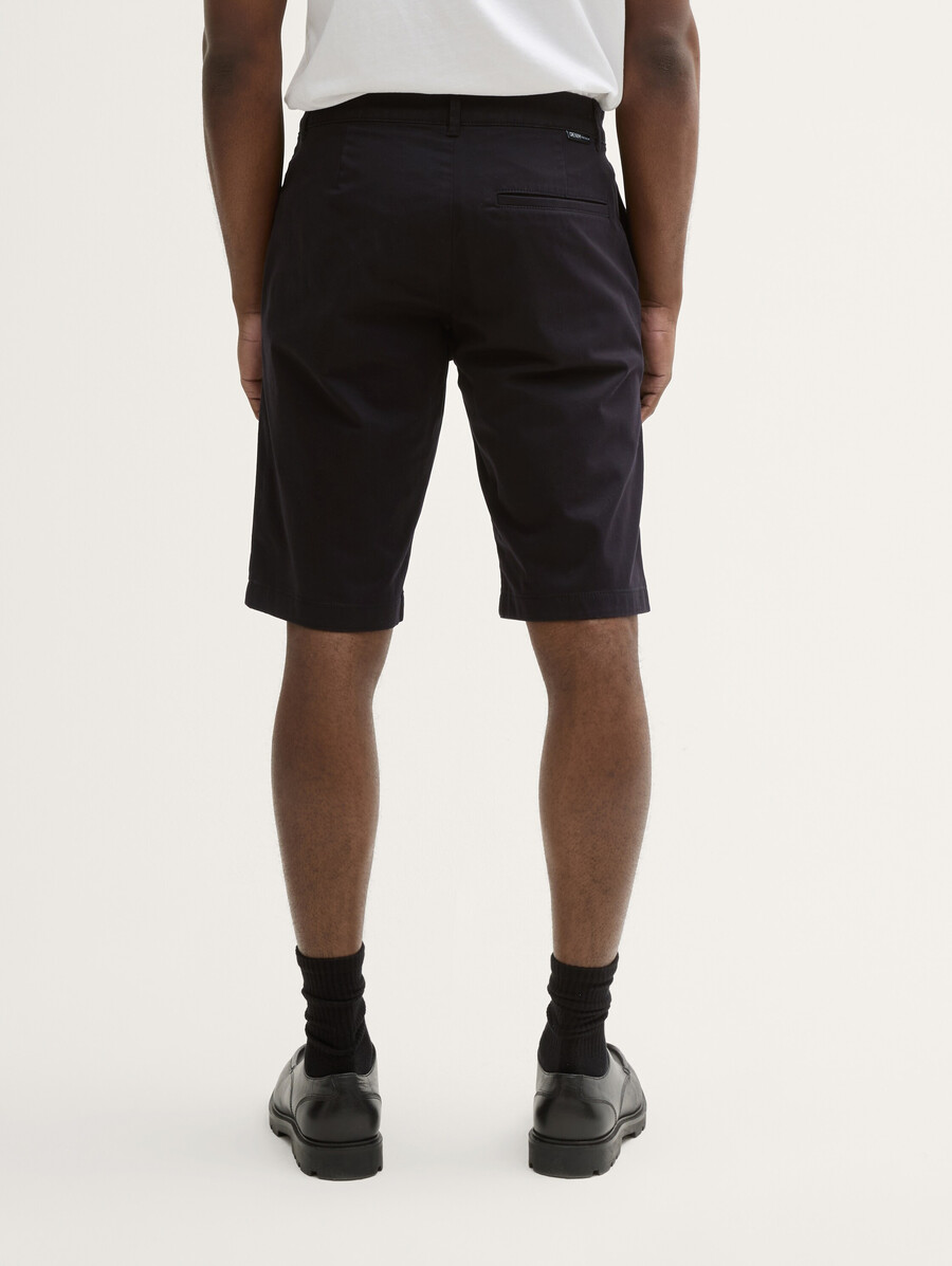 short chino coupe classique