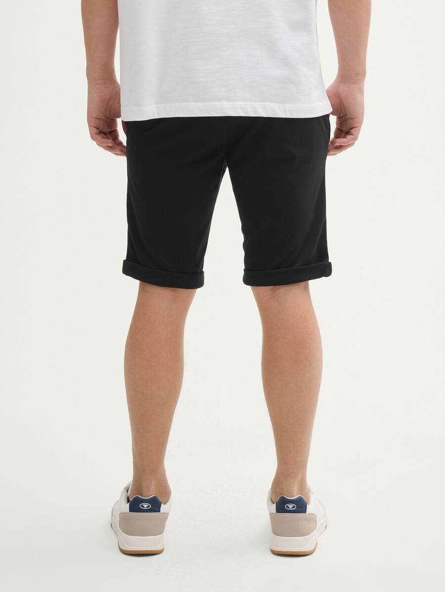 short chino slim en piqué