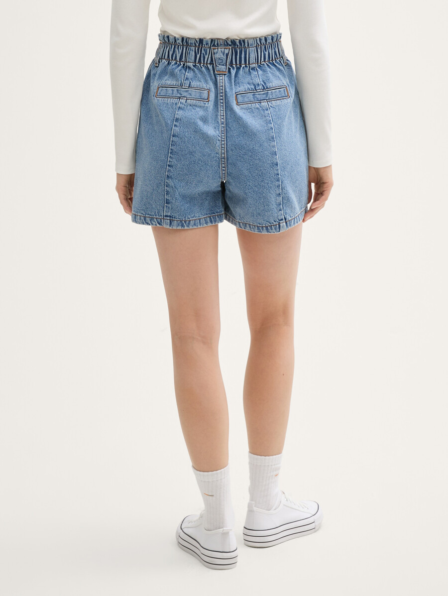 short en jean à sac en papier