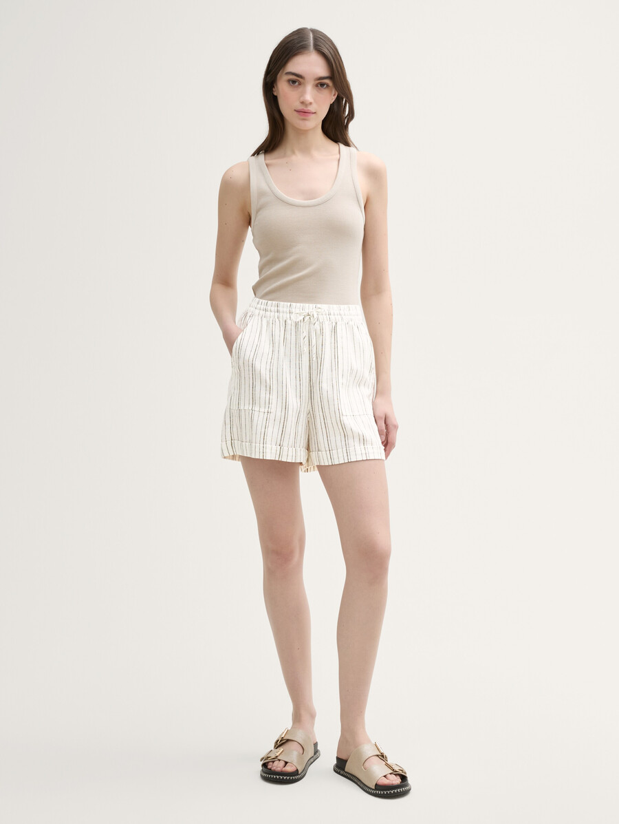short décontracté en lin