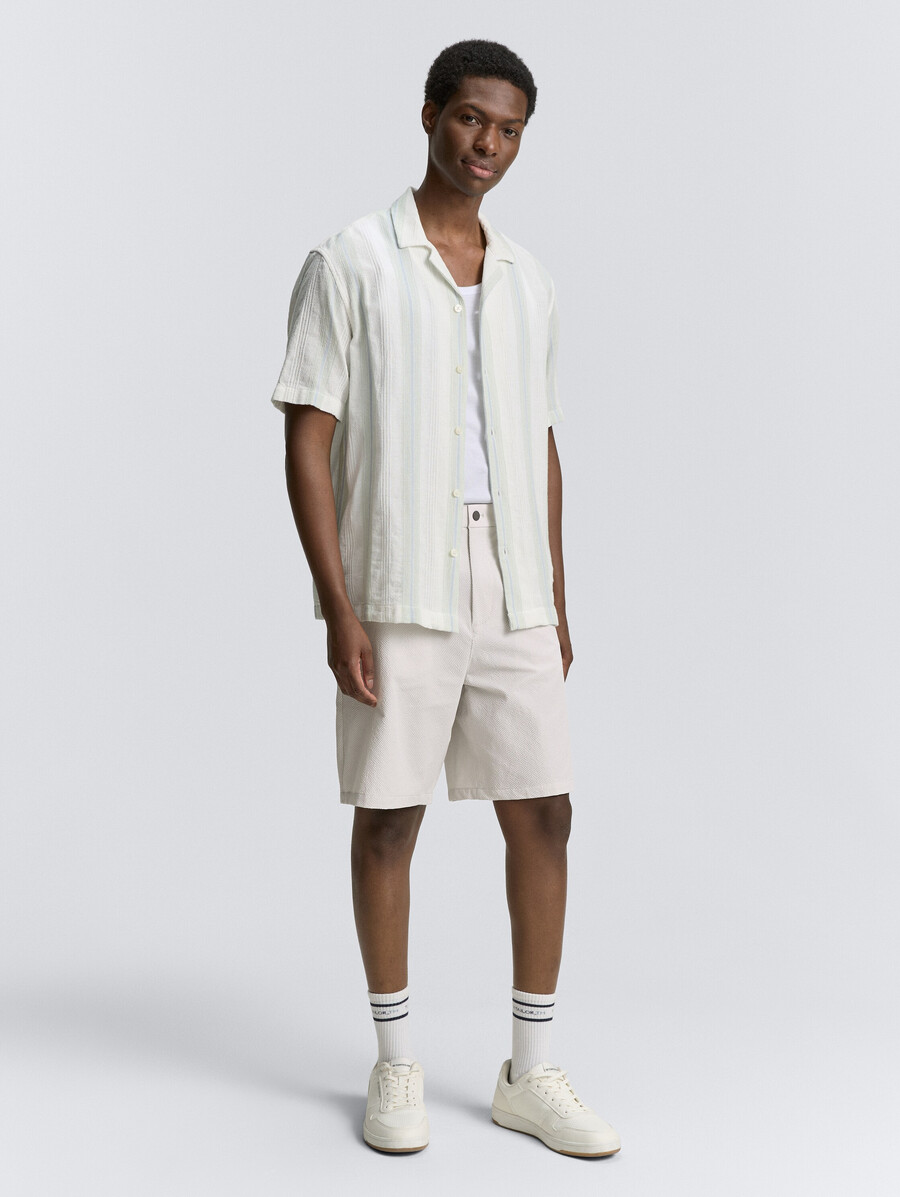 short ultraléger et ample