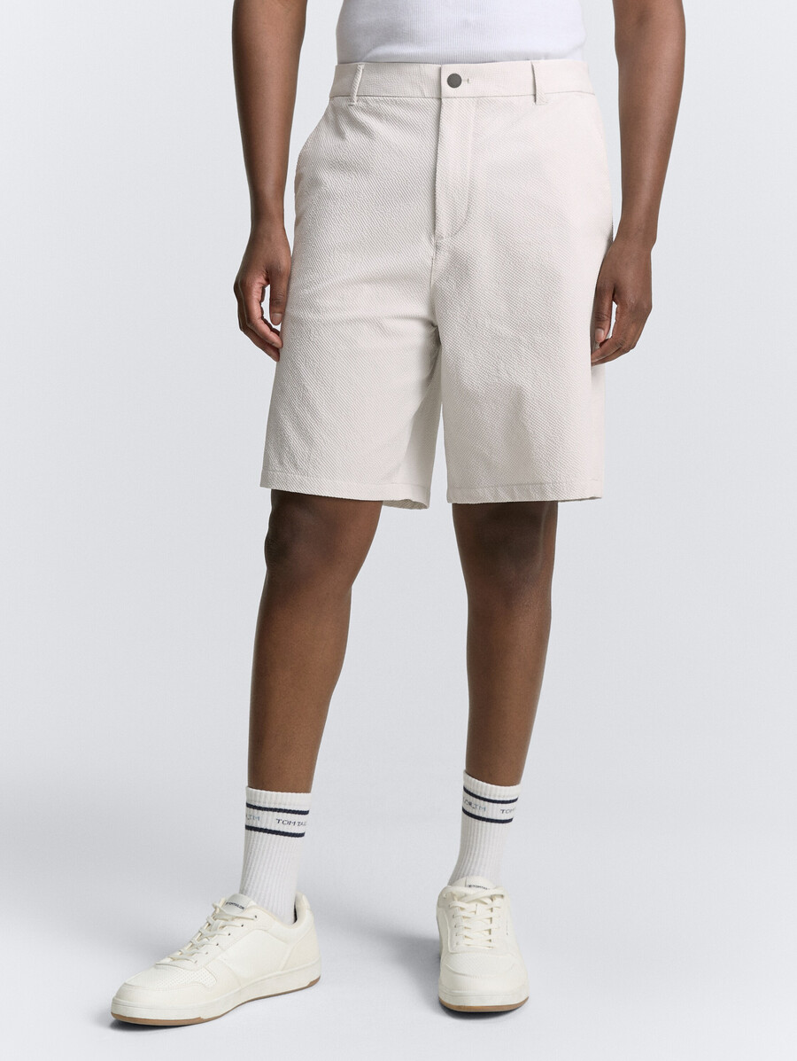 short ultraléger et ample