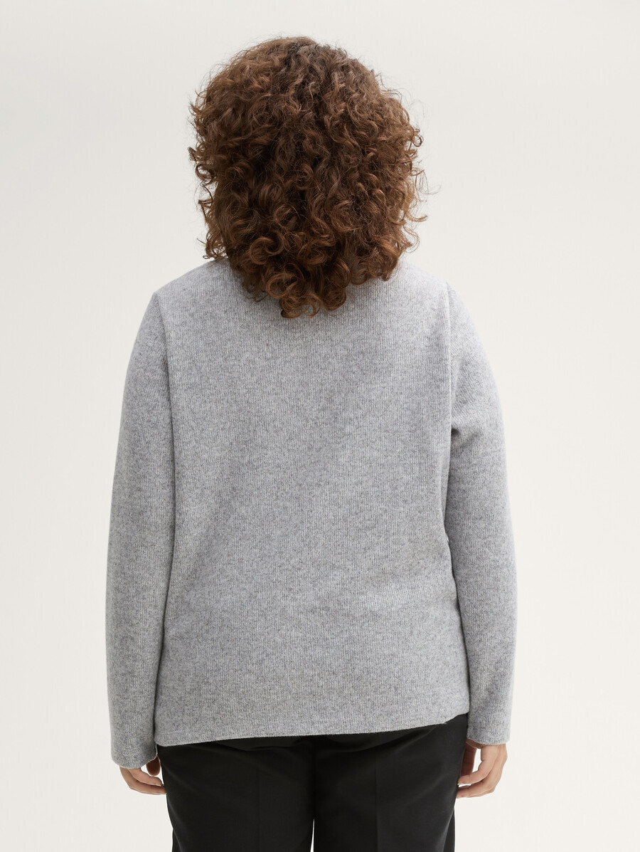sweat-shirt grande taille doux au toucher avec détails de boutons