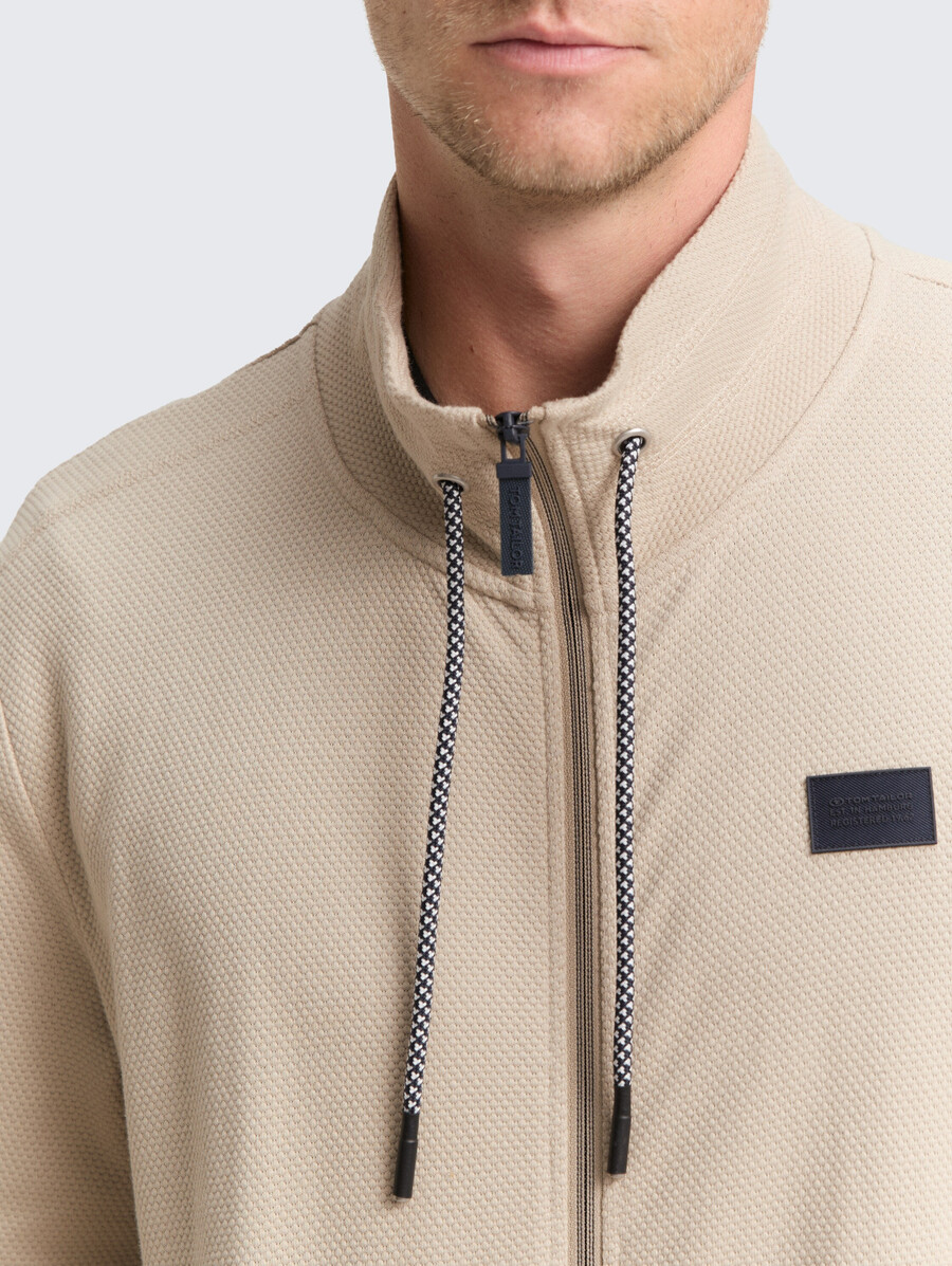 veste de survêtement ultralégère à col montant