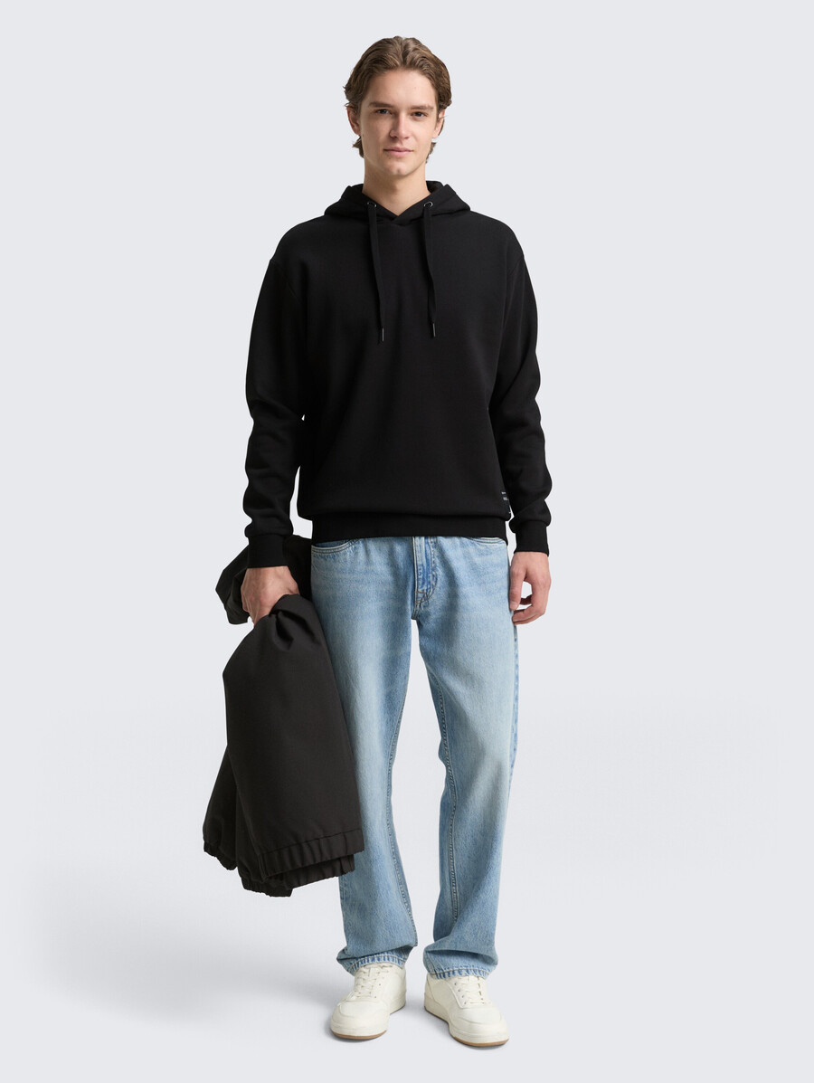 sweat à capuche avec badge logo