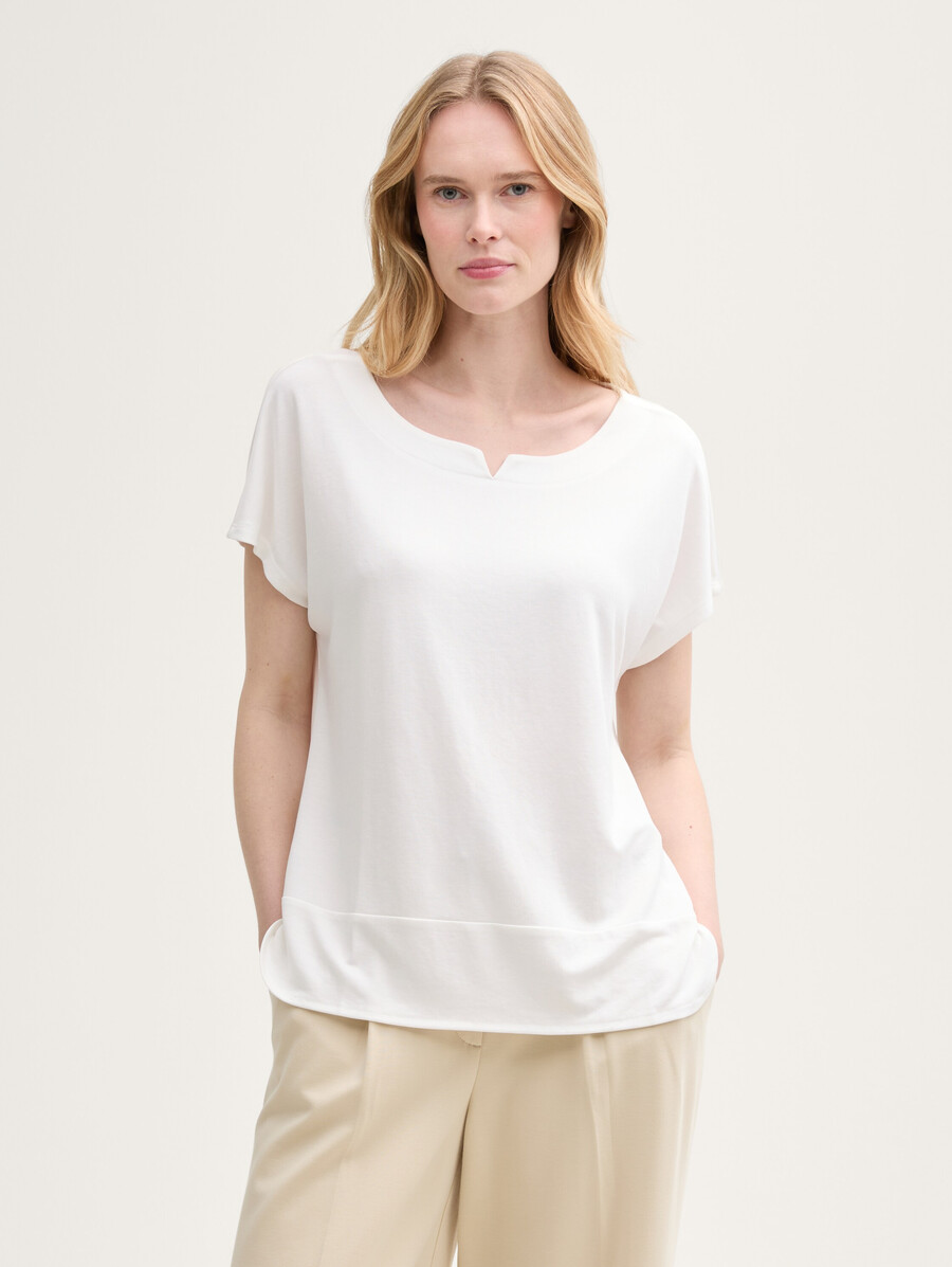 t-shirt fabriqué à partir dun mélange de matériaux