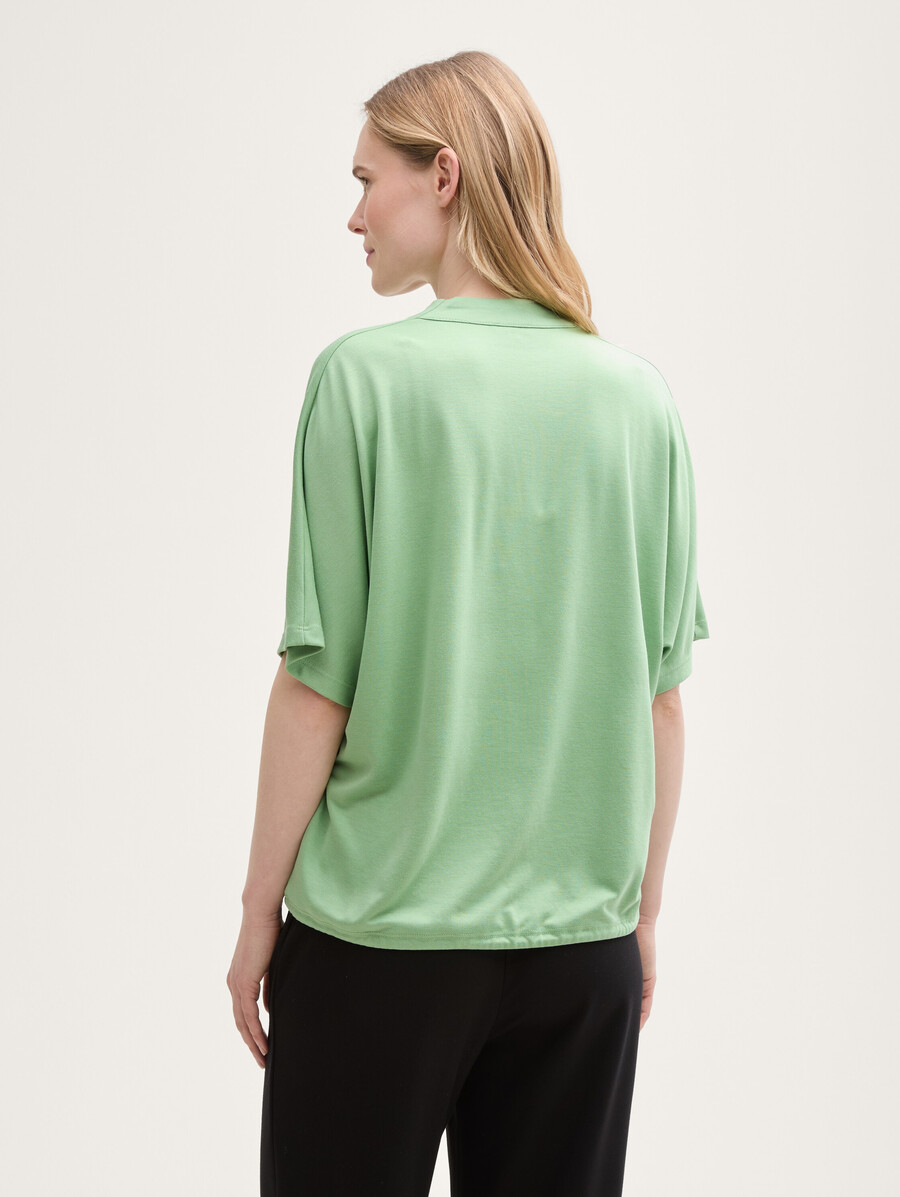 t-shirt à col en v