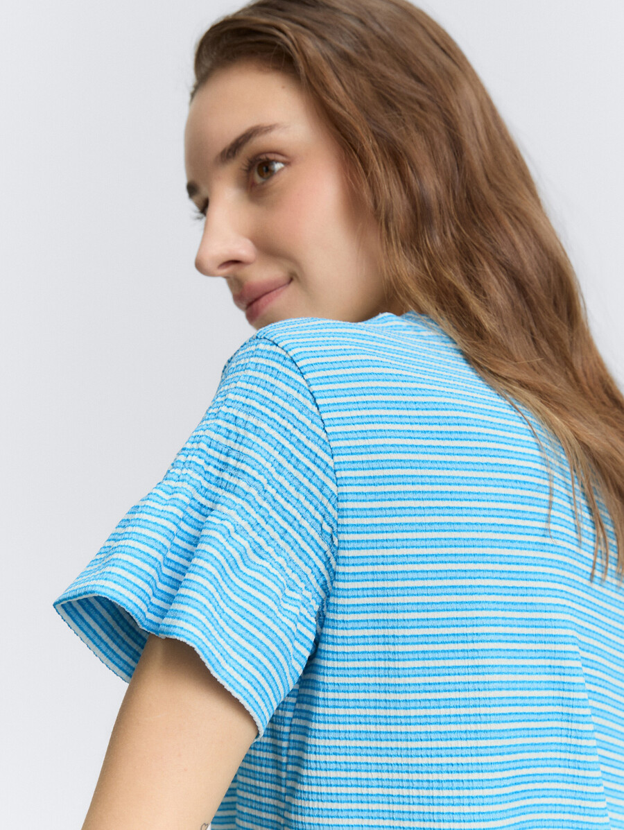 t-shirt avec détails fumés