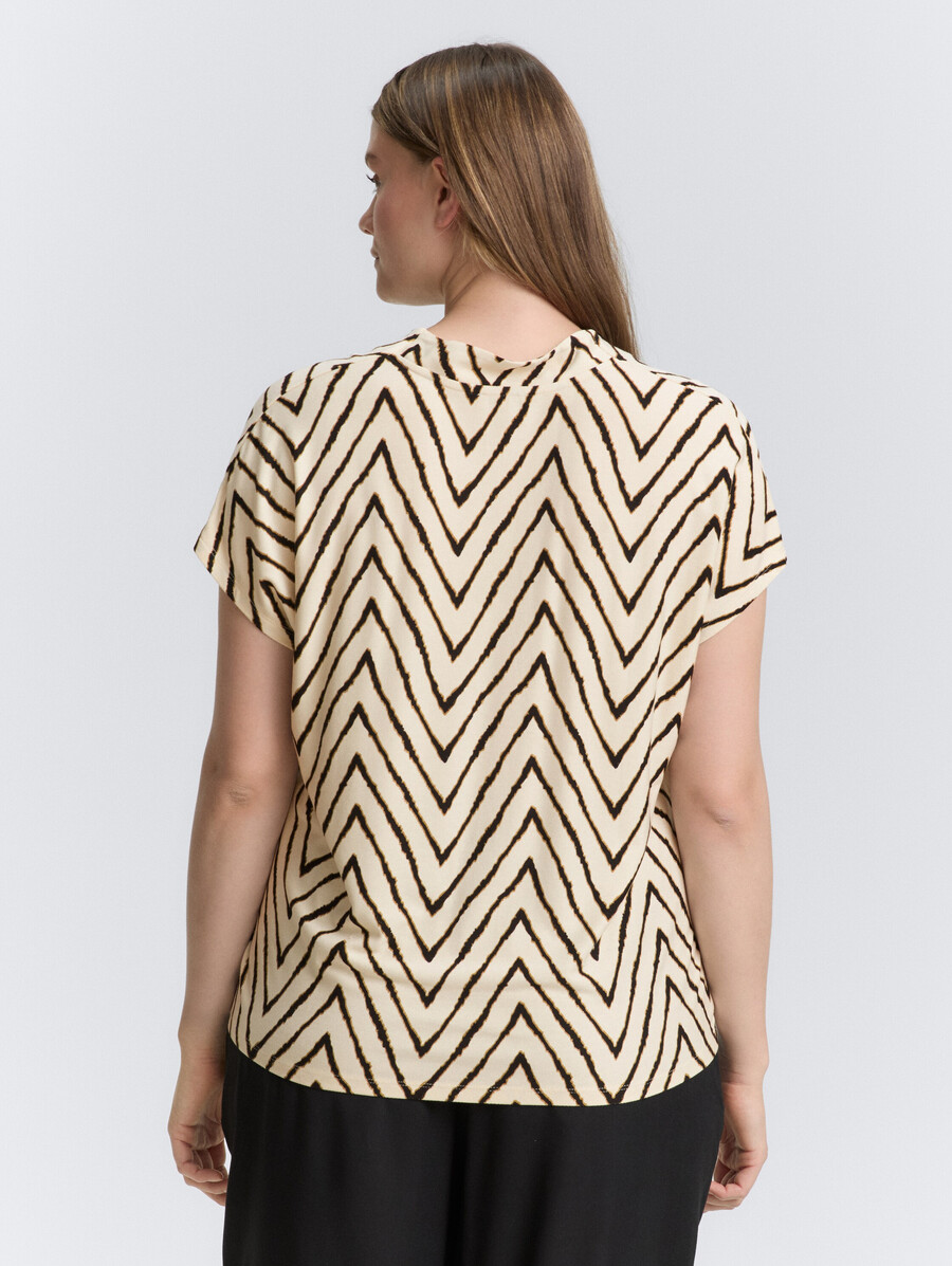 t-shirt grande taille à col en v