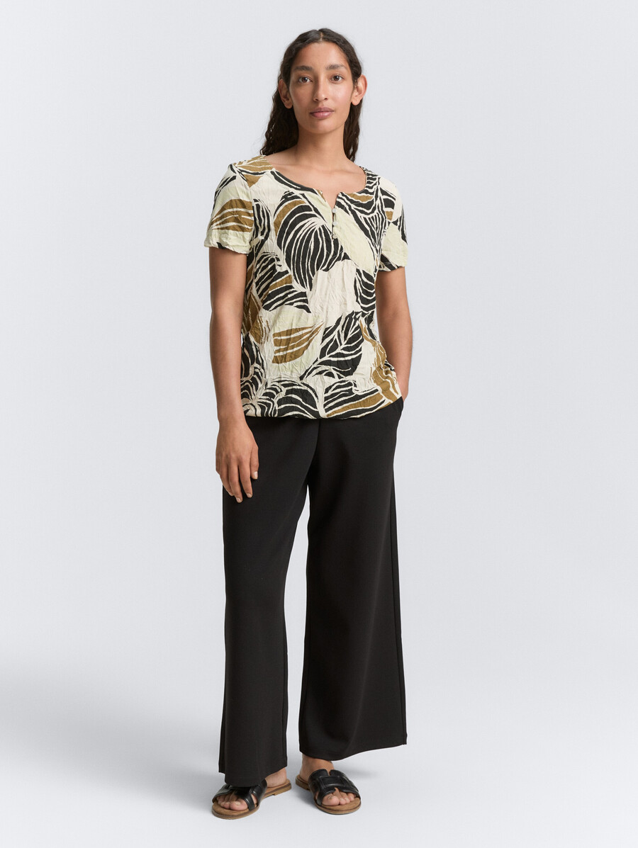 t-shirt froissé à motifs