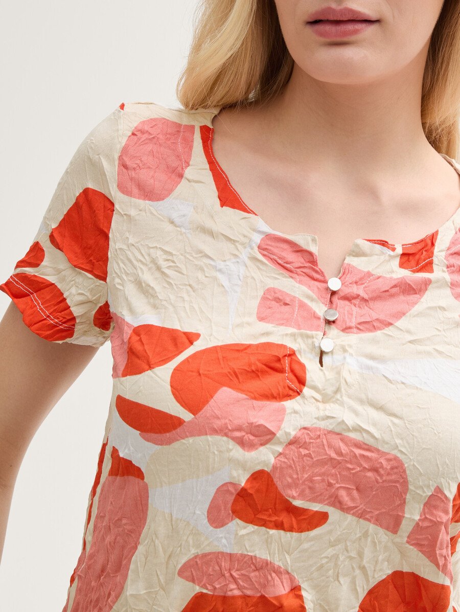 t-shirt froissé à motifs