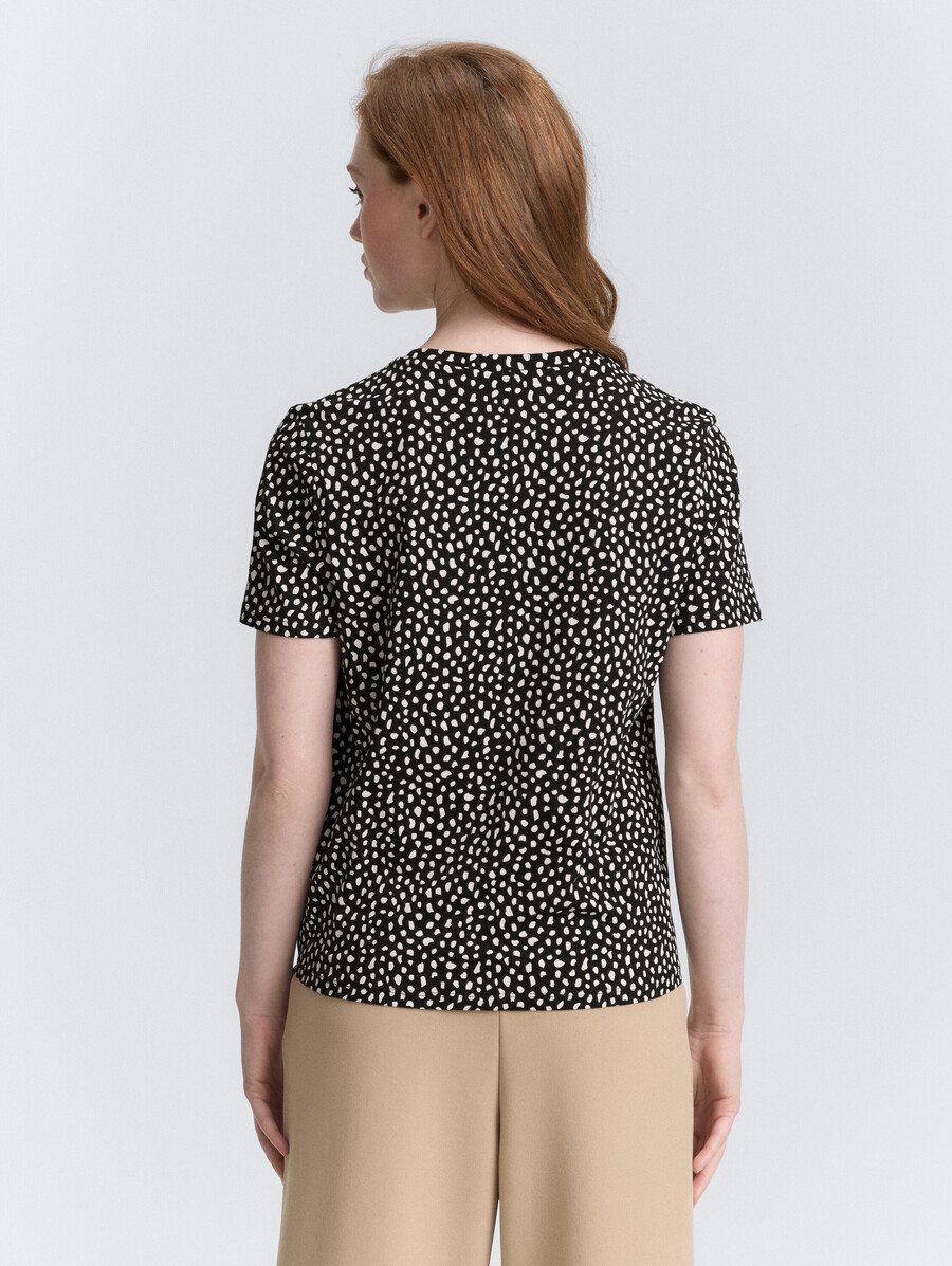 t-shirt avec détail de nœud